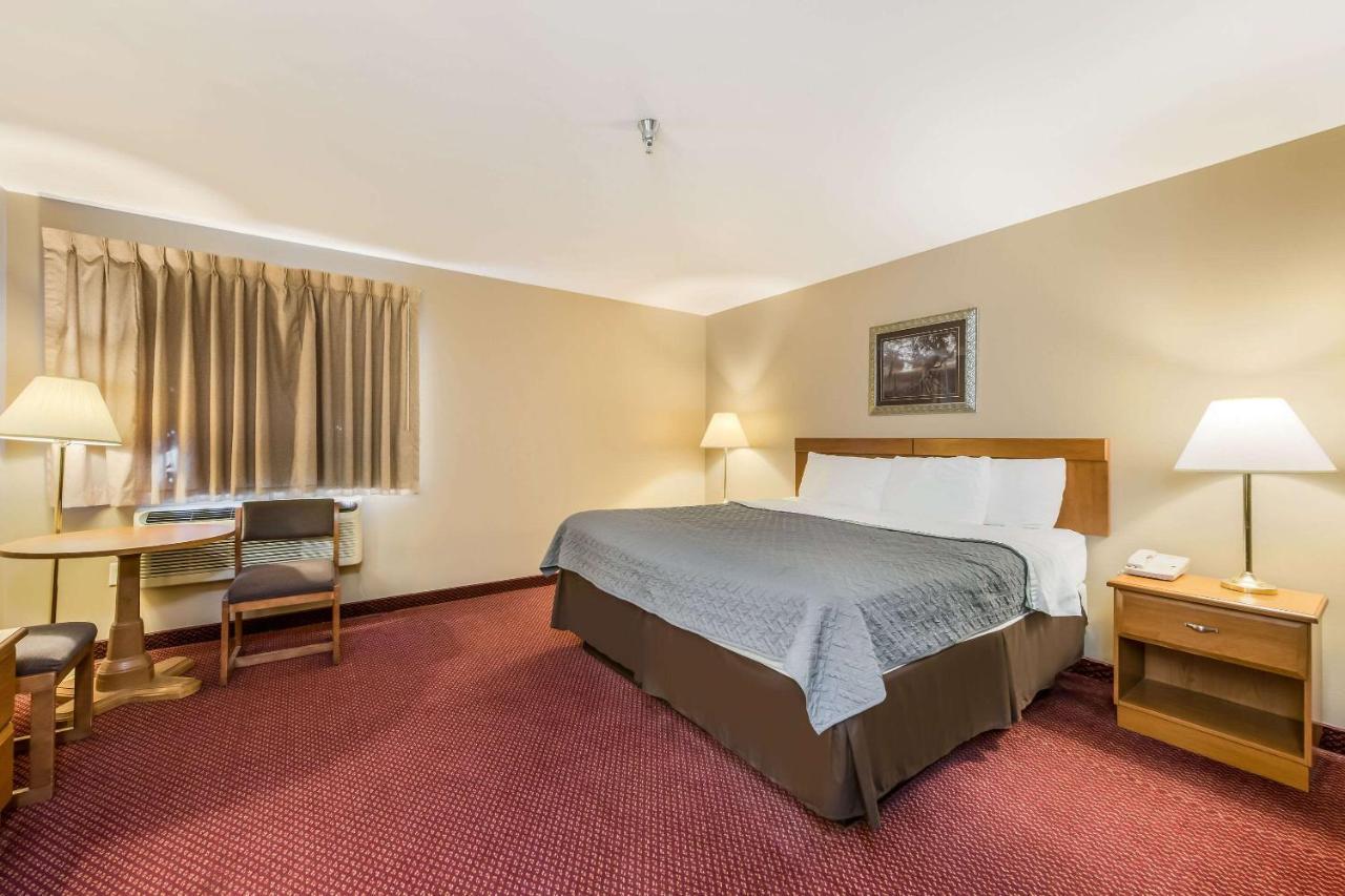 Econo Lodge Rice Lake エクステリア 写真