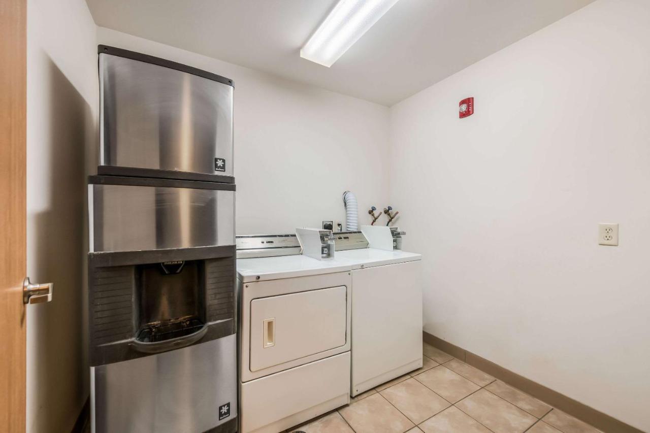 Econo Lodge Rice Lake エクステリア 写真